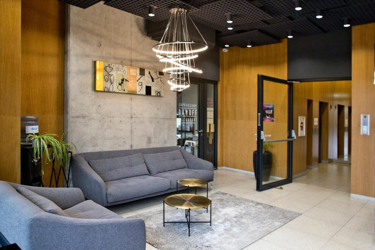 Wolska Residence Serviced Apartments Varsovie Extérieur photo