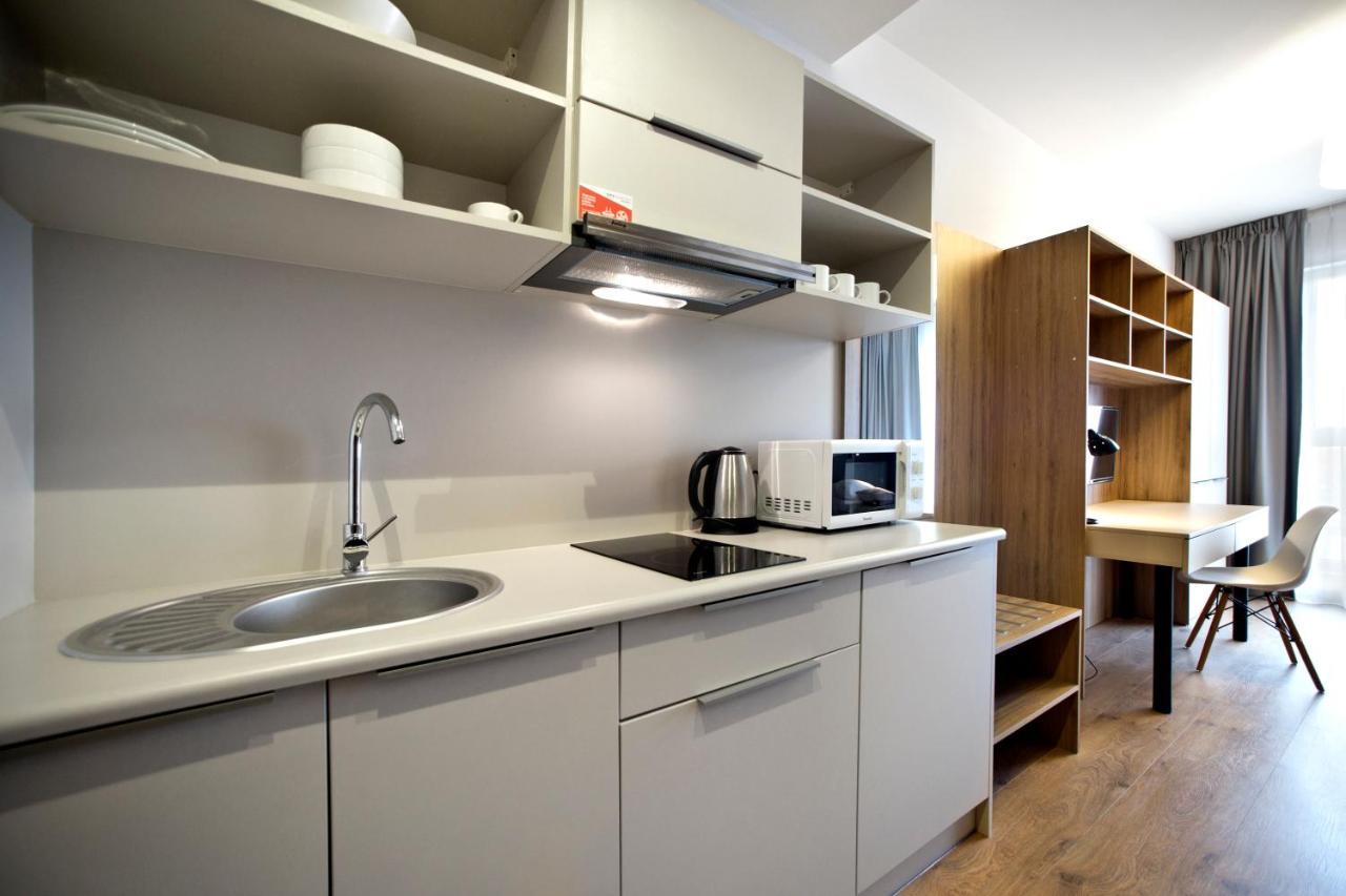 Wolska Residence Serviced Apartments Varsovie Extérieur photo